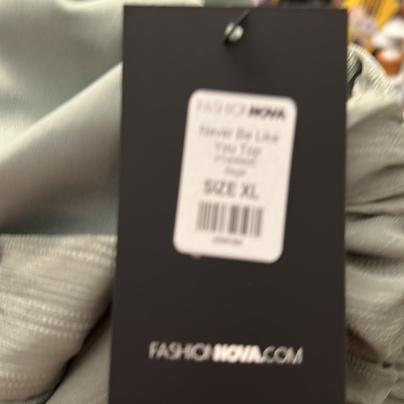 COPY - Never be like you top fashion nova - Picture 7 of 7